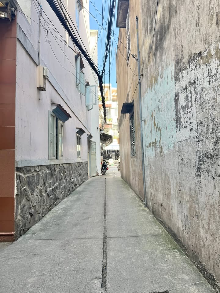 Nhà cấp 4 đường Ngô Gia Tự, Q10, 32m² giá 5 tỷ - Pháp lý rõ ràng, tiện xây sửa!