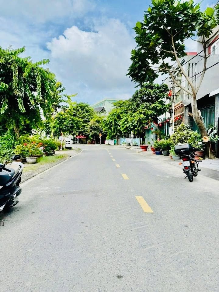 Đất nền KDC Nguyễn Văn Tiết, Lái Thiêu 100m² giá 5 tỷ - Sổ đỏ chính chủ, pháp lý rõ ràng!