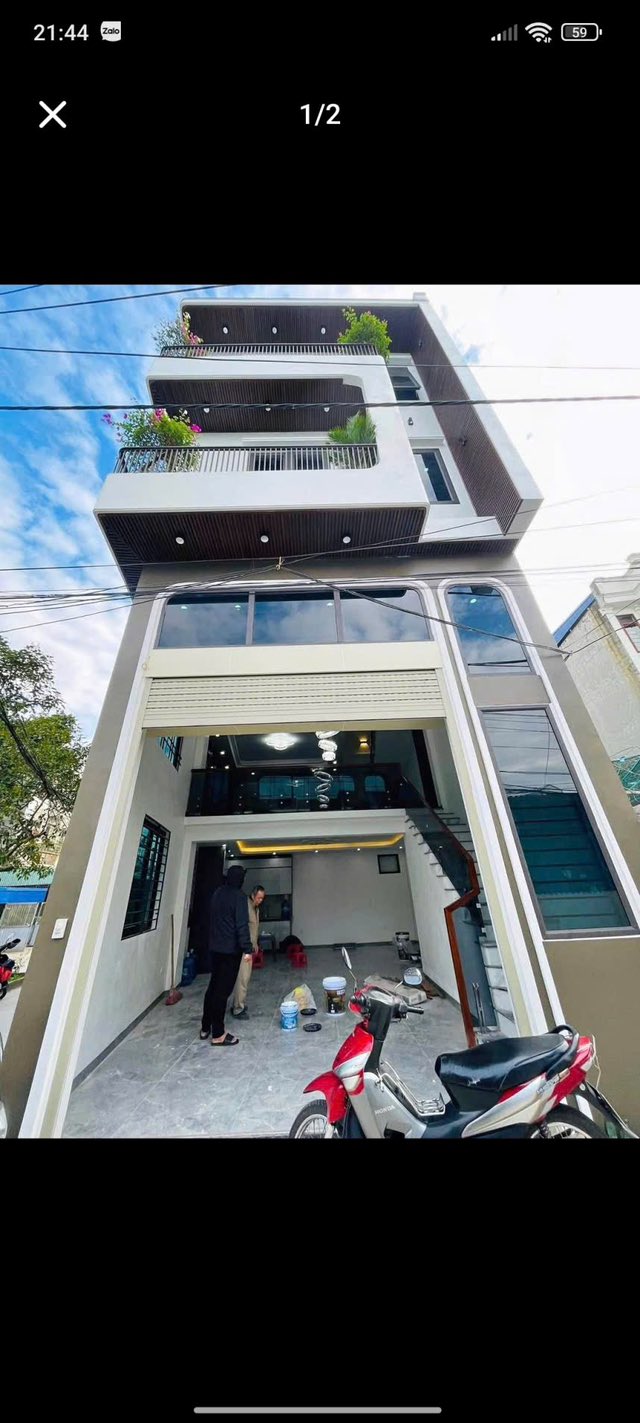 Nhà mặt đường Thanh Bình, Hạ Long, 50m² giá 4.05 tỷ - Lô góc 2 mặt tiền!