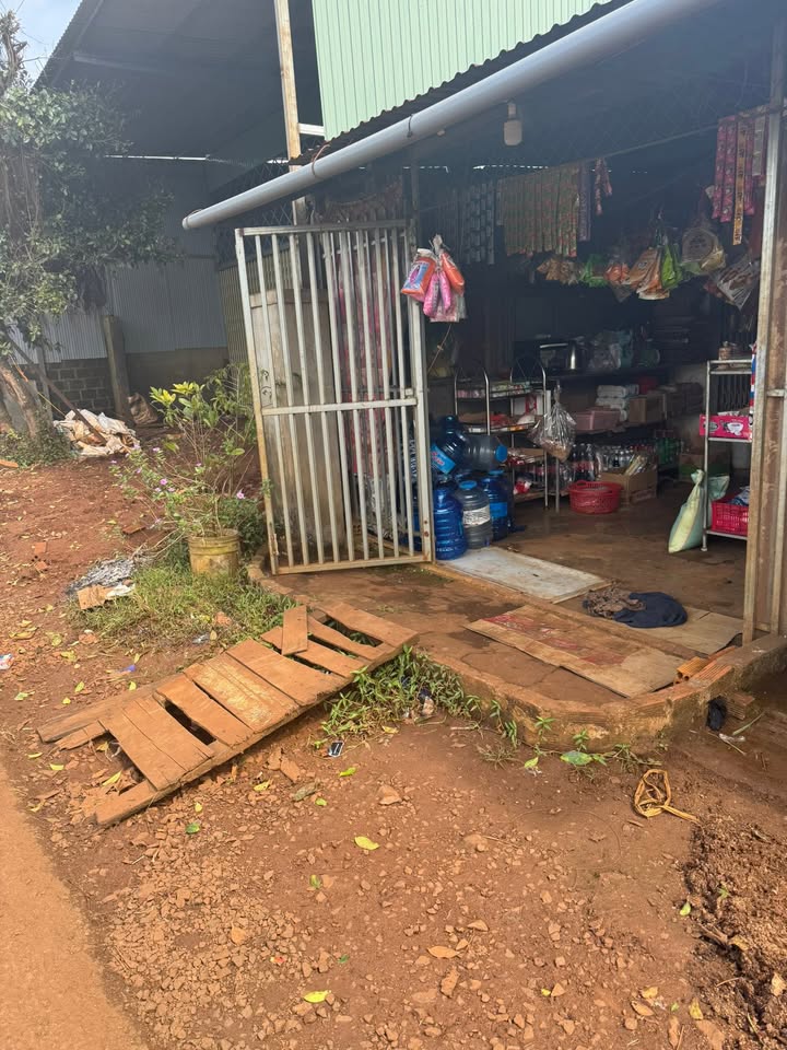 Nhà kho mới xây tại Cư M'gar, Đắk Lắk 250m² giá 2.2 tỷ - Cơ hội đầu tư hấp dẫn!