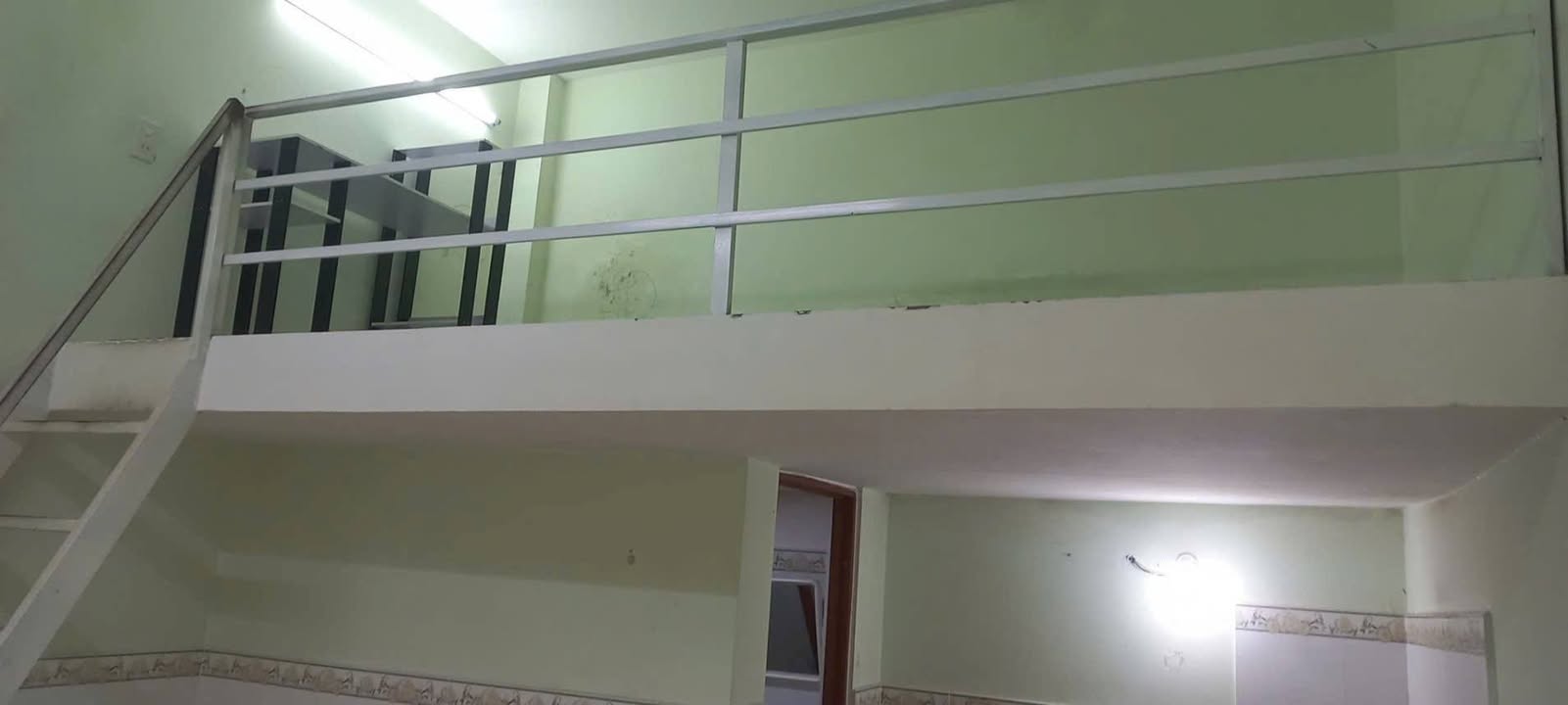 Phòng trọ Hẻm Hoà Trung Vĩnh Hoà giá 1.6 triệu - An ninh tốt, gần bến xe!