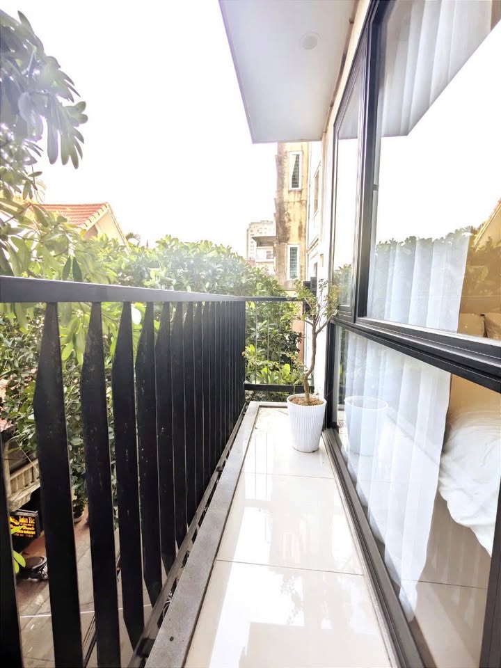 Căn hộ cho thuê Ba Đình 55m² giá thỏa thuận - View đẹp, full nội thất