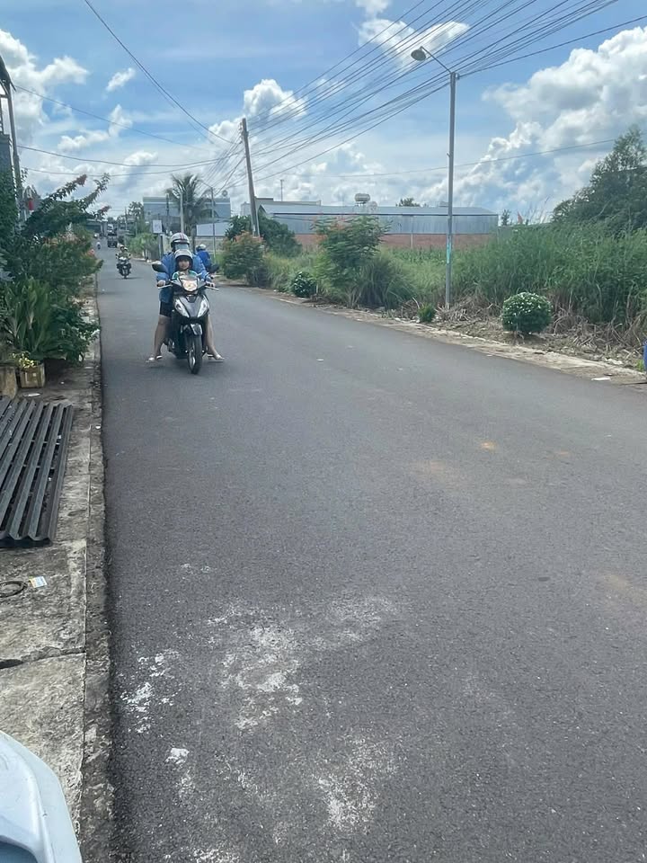 Đất nền Phú Vinh 175m² giá 1.6 tỷ - Sổ hồng riêng, thuận tiện sống gần chợ