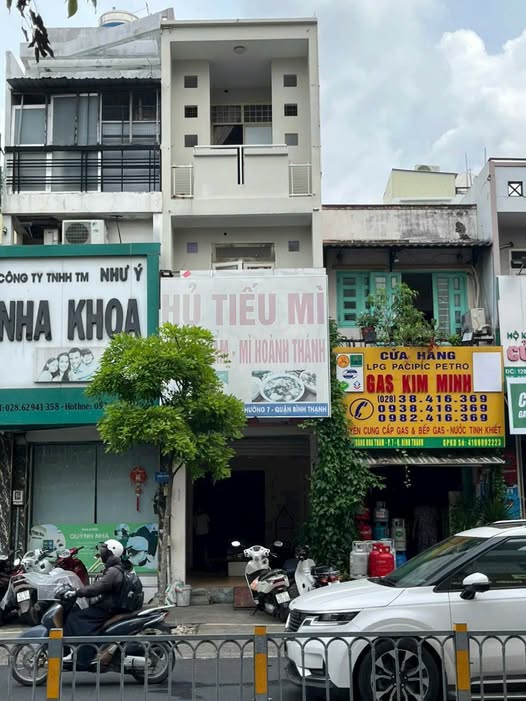 Nhà mặt tiền Hoàng Hoa Thám, Bình Thạnh 29.6m² giá 11.6 tỷ - Thương lượng hấp dẫn!