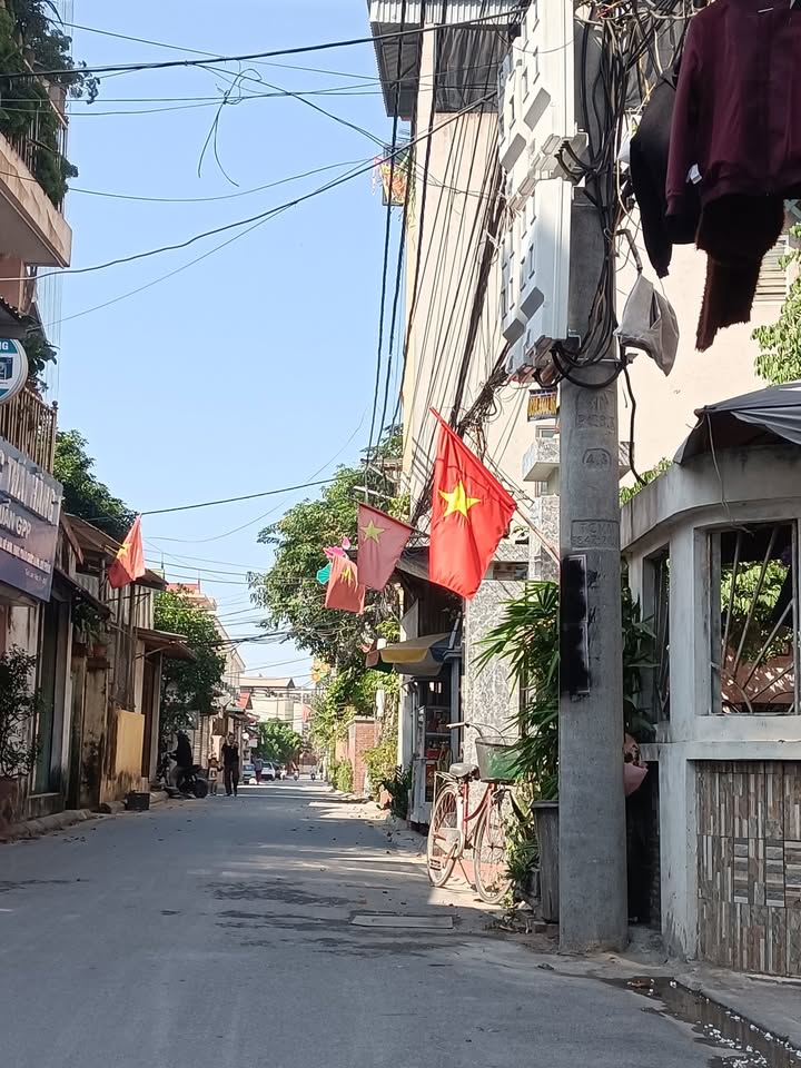 Đất Sáp Mai Võng La 65m² chỉ 6 tỷ - Sổ hồng chính chủ, giao dịch ngay!