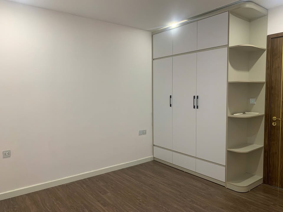 Căn hộ Sunshine City Bắc Từ Liêm 73m² giá 7.5 tỷ - Nội thất nguyên bản, sẵn sàng vào ở!