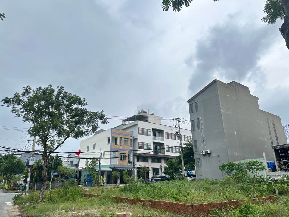 Bán đất 2 mặt tiền Nguyễn Xiển, Đà Nẵng 139m² - Đầu tư sinh lời ngay!