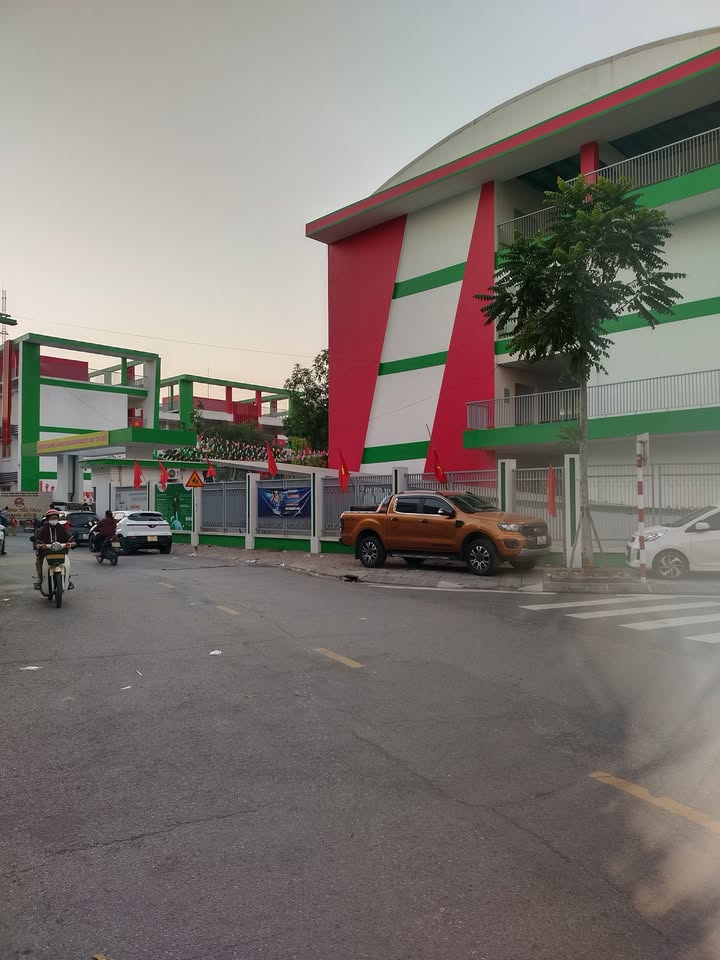 Đất nền phường Việt Hưng Long Biên 60m² giá 15 tỷ - Đầu tư sinh lời ngay!