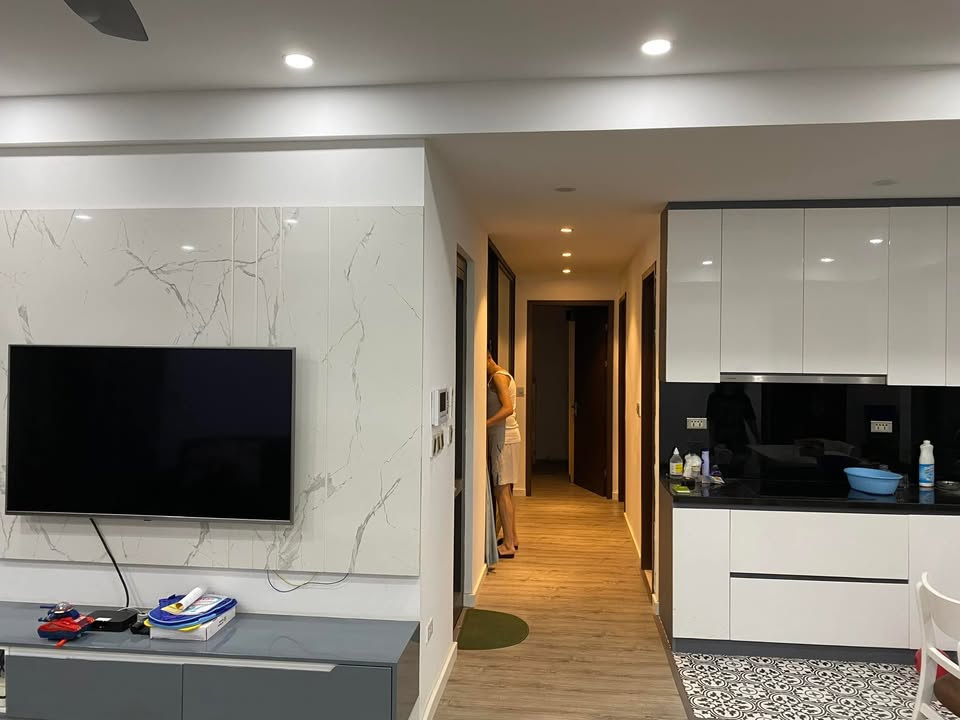 Chung cư Geeepark Việt Hưng 100m² giá 8.2 tỷ - Căn góc thoáng mát, nội thất cao cấp!