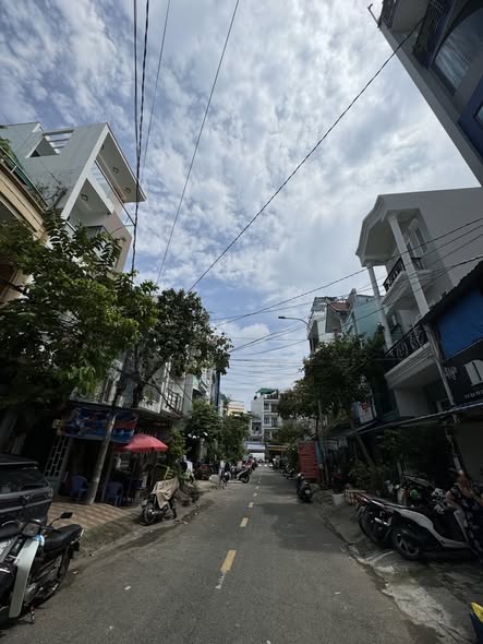 Nhà mặt tiền Phạm Hùng, Q.8, 60m², giá 9 tỷ - Đầu tư sinh lời tốt!