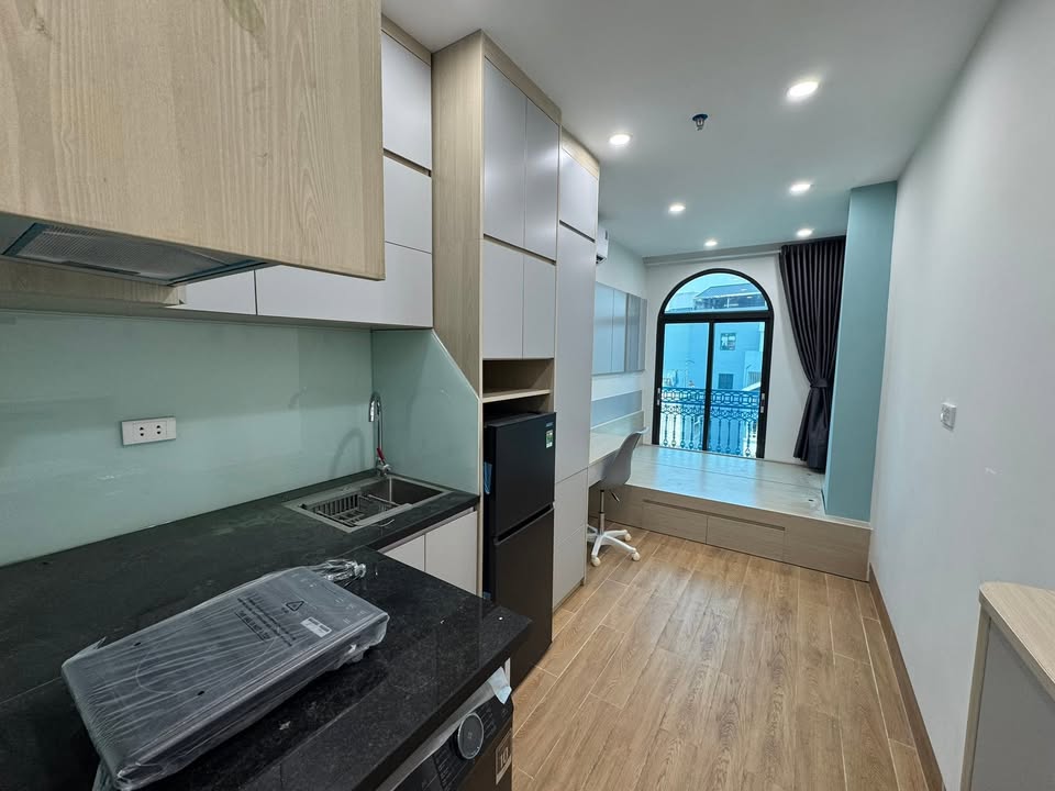 Phòng cho thuê Ngõ 376 Đường Bưởi, Quận Ba Đình - Nội thất đầy đủ, chỉ cần xách vali vào ở!