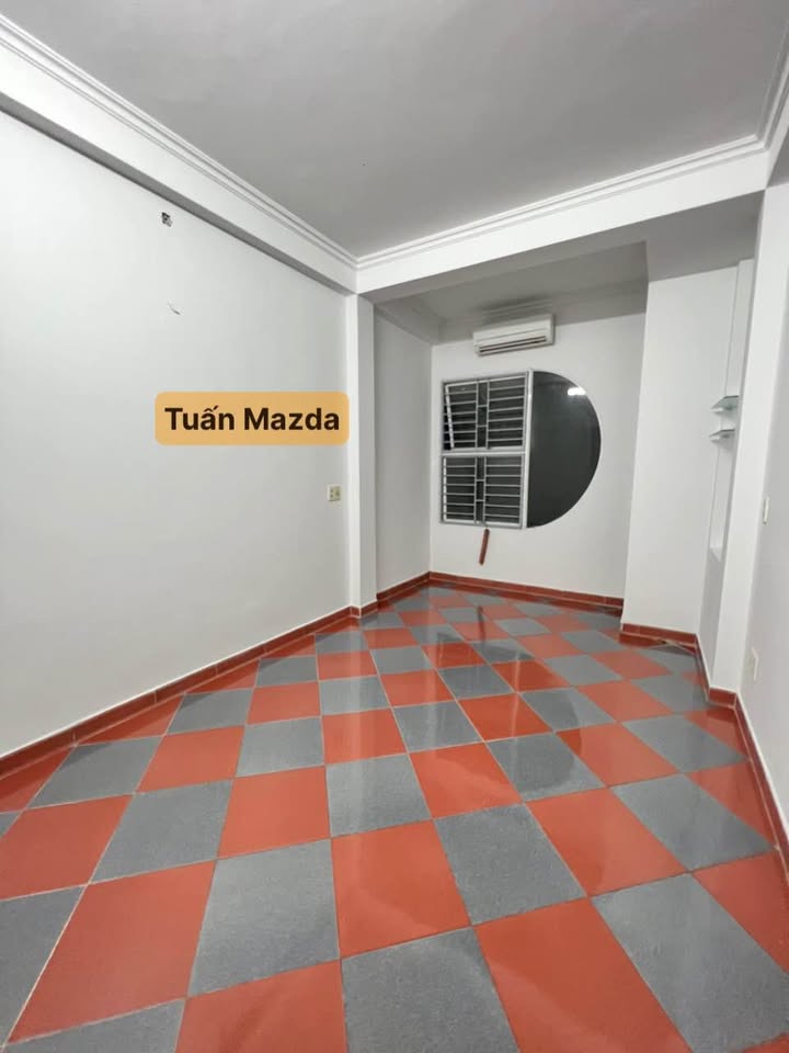 Nhà 3 tầng Trần Khánh Dư, Bồ Xuyên 37m² giá 2.9 tỷ - Thiết kế đầy đủ tiện nghi!