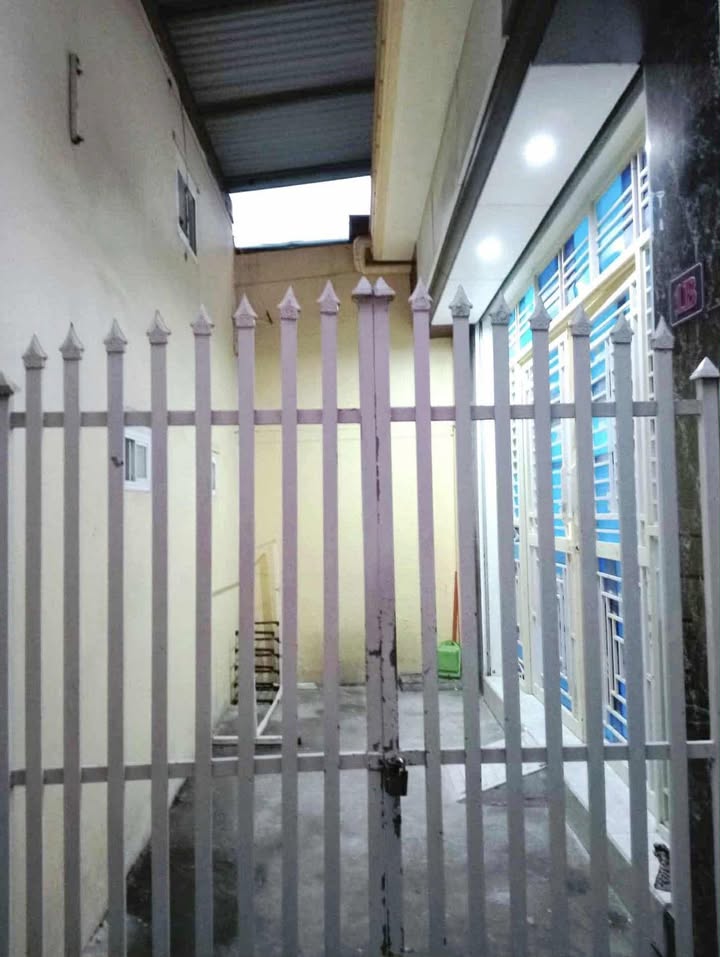 Nhà cho thuê Khúc Thừa Dụ, Lê Chân 35m² giá chỉ 3.5 triệu - Sân cổng riêng rộng rãi!