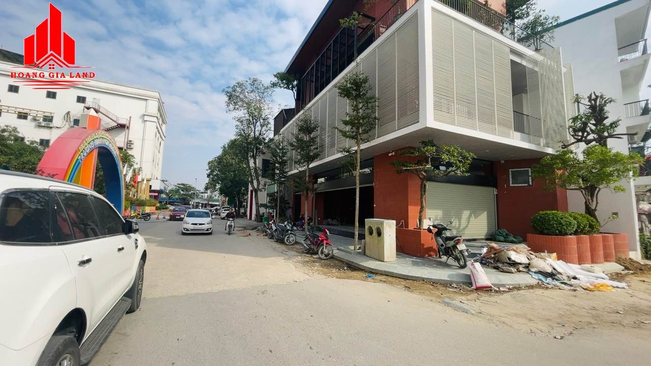 Đất kinh doanh đường Nguyễn Văn Cừ Vinh 104m² giá 7 tỷ - Mặt tiền 7.95m thuận lợi cho kinh doanh!