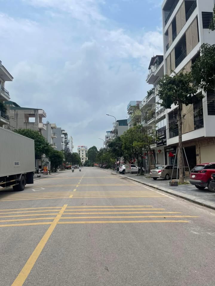 Đất nền Hoàng Quốc Việt, Bắc Giang 153m² giá 10 tỷ - Kinh doanh sầm uất!