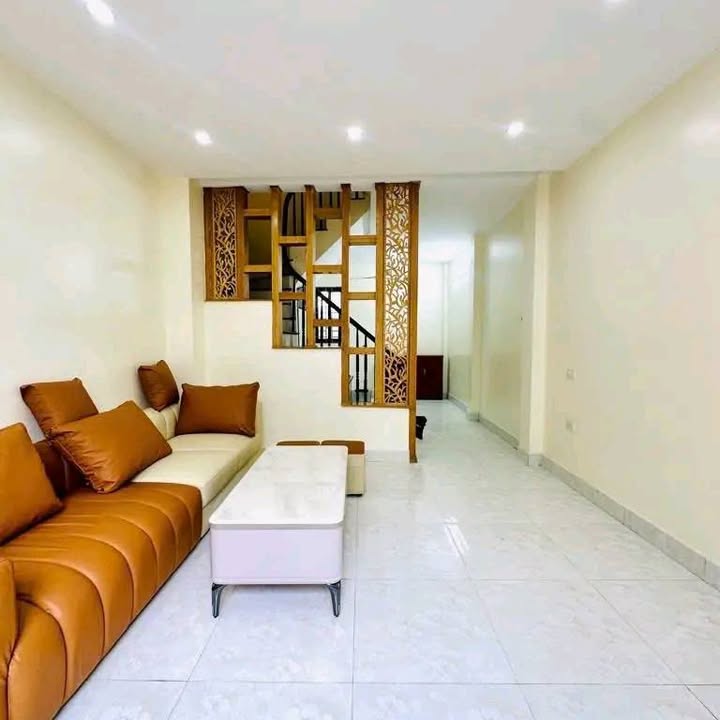 Nhà mặt ngõ ô tô Phú Diễn 37m² giá 70 tỷ - Nhà mới xây, đầy đủ nội thất!