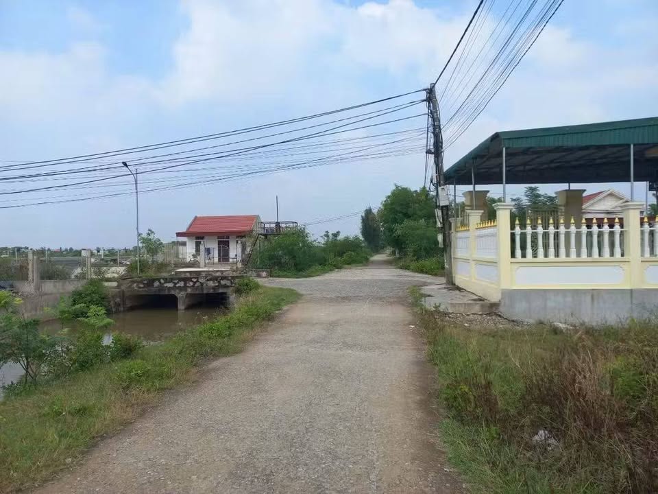 Đất nền Kim Trung 336m² giá 700 triệu - Đất nổi bằng đường!