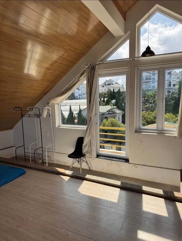 Nhà nguyên căn cho thuê mặt tiền Triệu Việt Vương, Đà Lạt 30 triệu - Phù hợp kinh doanh đa ngành!