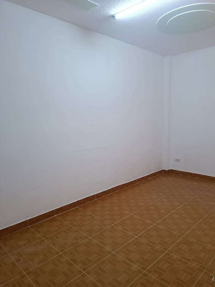 Nhà cho thuê khu vực Vạn Thành - Đà Lạt 3PN giá chỉ 6 triệu/tháng - An ninh và yên tĩnh!