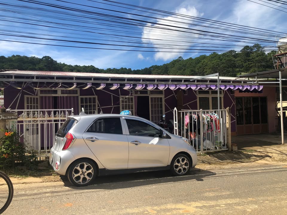 Cho thuê nhà mặt đường Triệu Việt Vương Đà Lạt - Gần nhiều nhà nghỉ, phù hợp mở tiệm tóc!