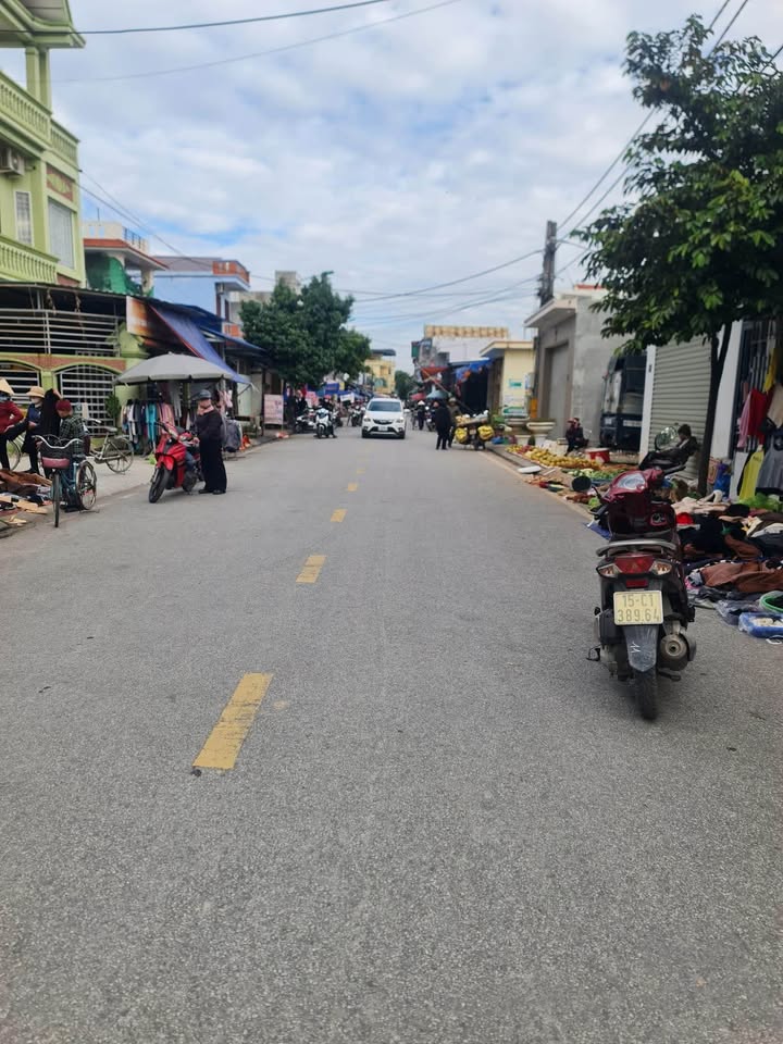 FrontHouse mặt chợ Đặng Cương An Dương 100m² giá 3 tỷ - Kinh doanh đắc địa!