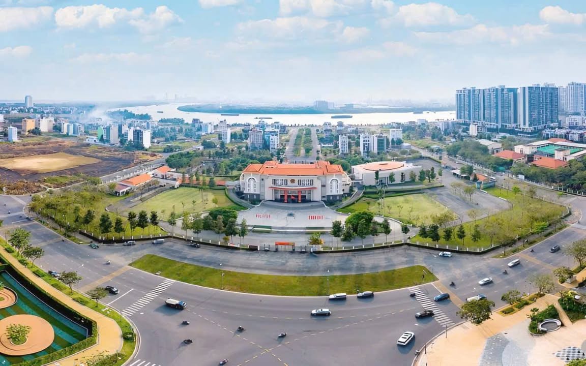 Đất nền quận 2 Thủ Đức 100m² giá 21 tỷ - Mặt tiền KDC Huy Hoàng, gần công viên!