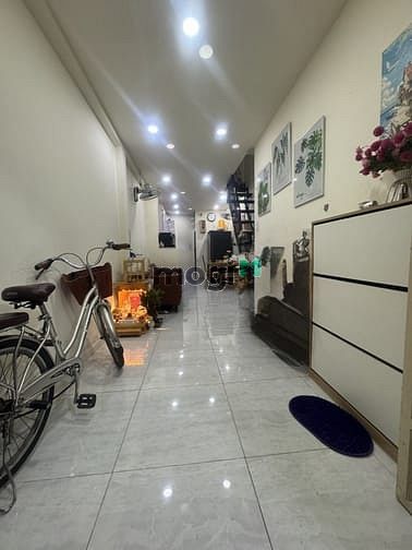 Nhà Tân Bình 25m² giá 2.799 tỷ - Ô tô đỗ cổng, dọn vào ở ngay!