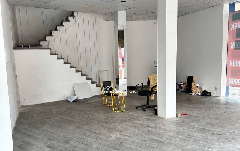 Nhà cho thuê 2 mặt tiền đường Ba Tháng Hai và Lò Siêu 300m² - Tiềm năng kinh doanh vượt trội!