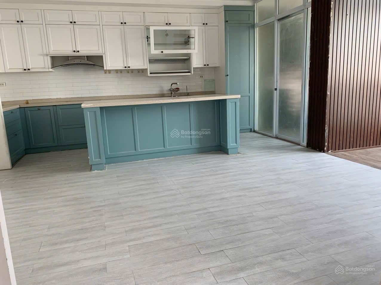 Căn hộ Euro Window 27 Trần Duy Hưng 198m² giá 24 triệu - Phù hợp làm văn phòng và ở!