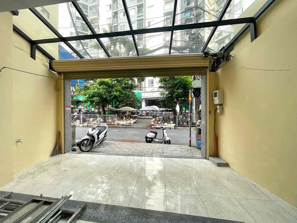 Cho thuê mặt bằng kinh doanh tại Chợ Tân Sơn Nhất, Quận Tân Bình - 90m² chỉ 29 triệu