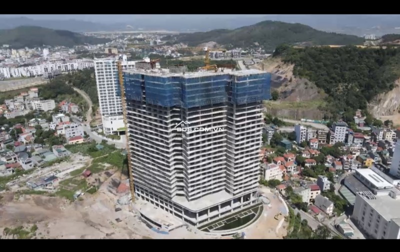 Chuyển nhượng khách sạn 5* tại Bãi Cháy Hạ Long 12.600m² - Vị trí đắc địa với tầm nhìn tuyệt đẹp