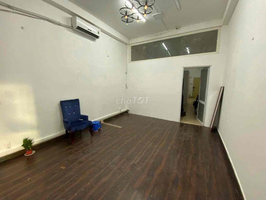 Mặt Bằng Cho Thuê Đường Nguyễn Văn Thủ, Quận 1, 44m² - Lối Đi Riêng Thích Hợp Kinh Doanh!