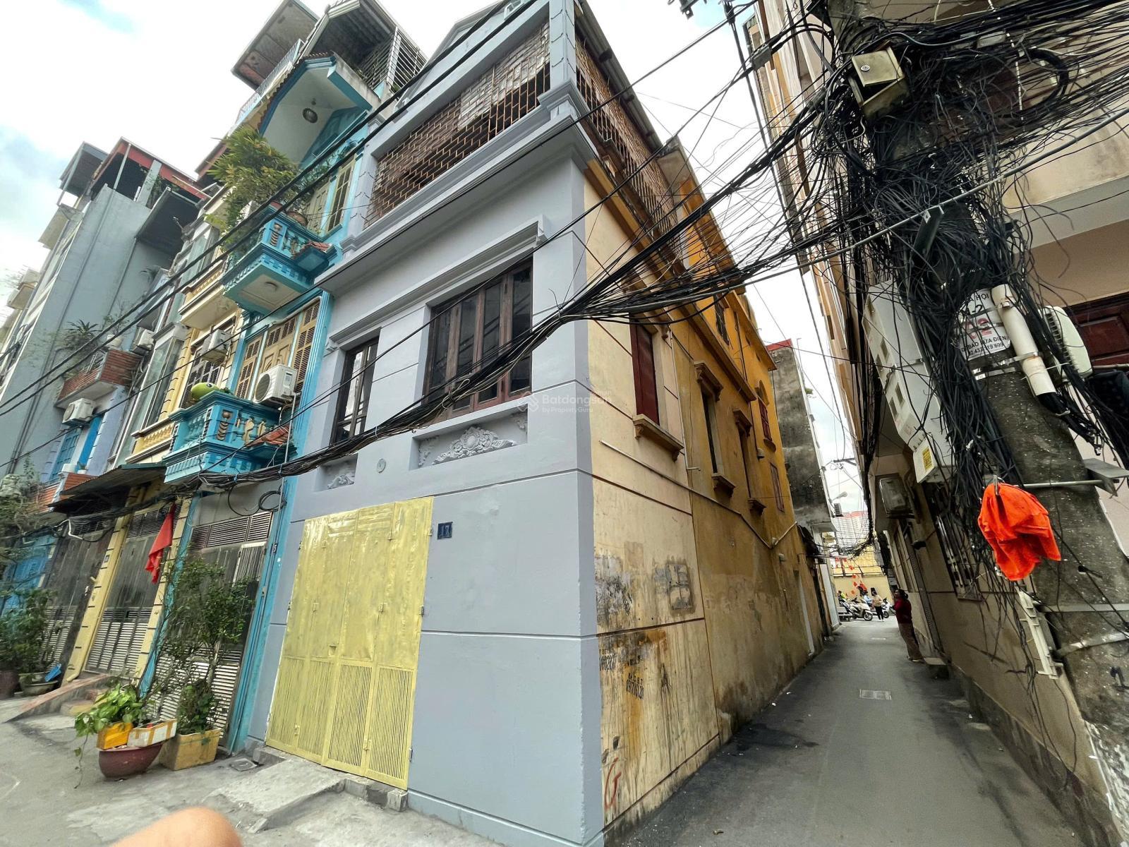 Nhà riêng 3 tầng Quang Trung, Hà Đông 50m² giá 10 triệu - Ô tô đỗ cửa, sát sân vận động!