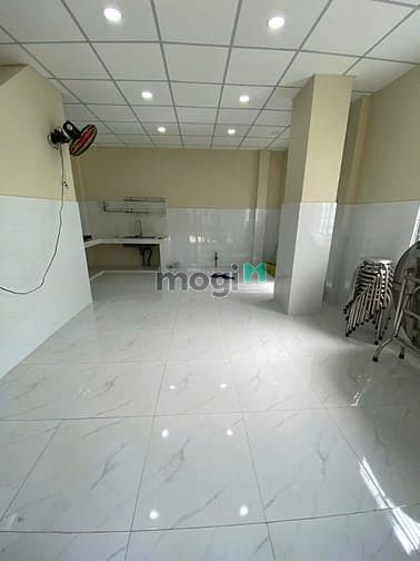 Nhà mặt tiền Thạnh Lộc 37, Quận 12, 100m² - Sẵn sàng cho thuê chỉ 6.5 triệu!