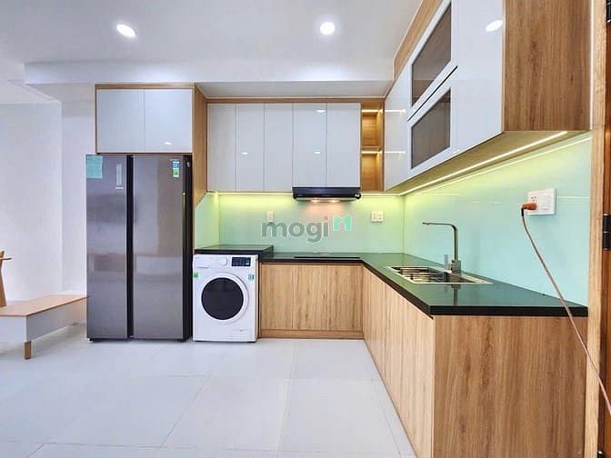 Cho Thuê CHDV 2 Phòng Ngủ Full Nội Thất Bancol Ngay Lũy Bán Bích - Tiện nghi hiện đại, giá chỉ 6.5 triệu!