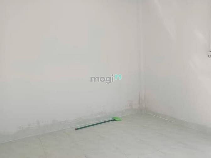 Nhà cho thuê đường Thạnh Lộc, Quận 12, 80m² giá 4 triệu - Sẵn sàng vào ở!
