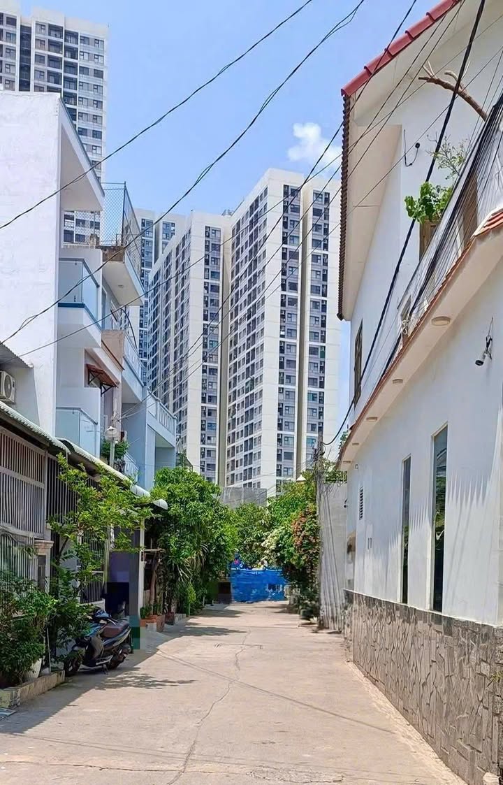 Nhà cấp 4 Long Thạnh Mỹ, Quận 9, 95m² giá 5.7 tỷ - Gần Vinhomes Grand Park!