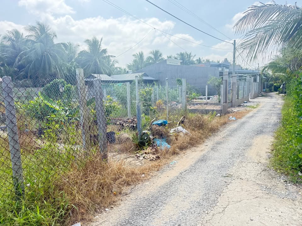 Đất nền biệt thự Long Phước Vĩnh Long 768m² giá chỉ 2.68 tỷ - Cơ hội đầu tư tuyệt vời!