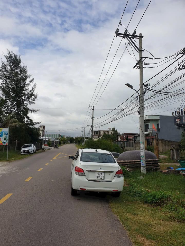 Đất thổ cư 220m² mặt tiền đường Thanh Niên, giá 2 tỷ - Sổ hồng chính chủ!