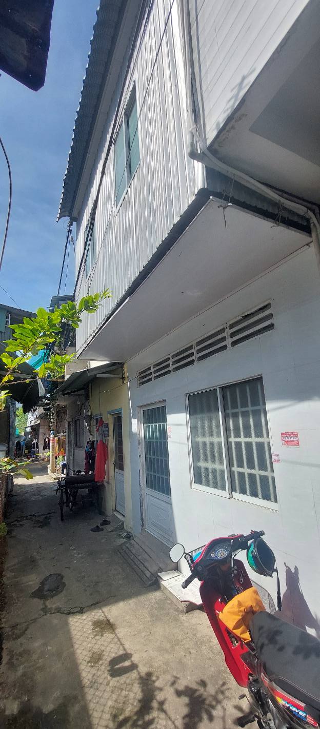 Nhà trệt, lầu tại đường Bùi Văn Danh, Long Xuyên 21.6m² giá 550 triệu - Sẵn sàng vào ở!