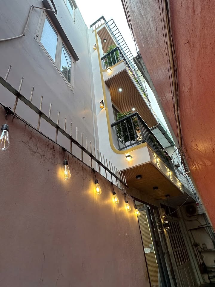 Nhà bán Trần Bình Trọng, Bình Thạnh 19m² giá 4.35 tỷ - Sổ nở hậu tài lộc!