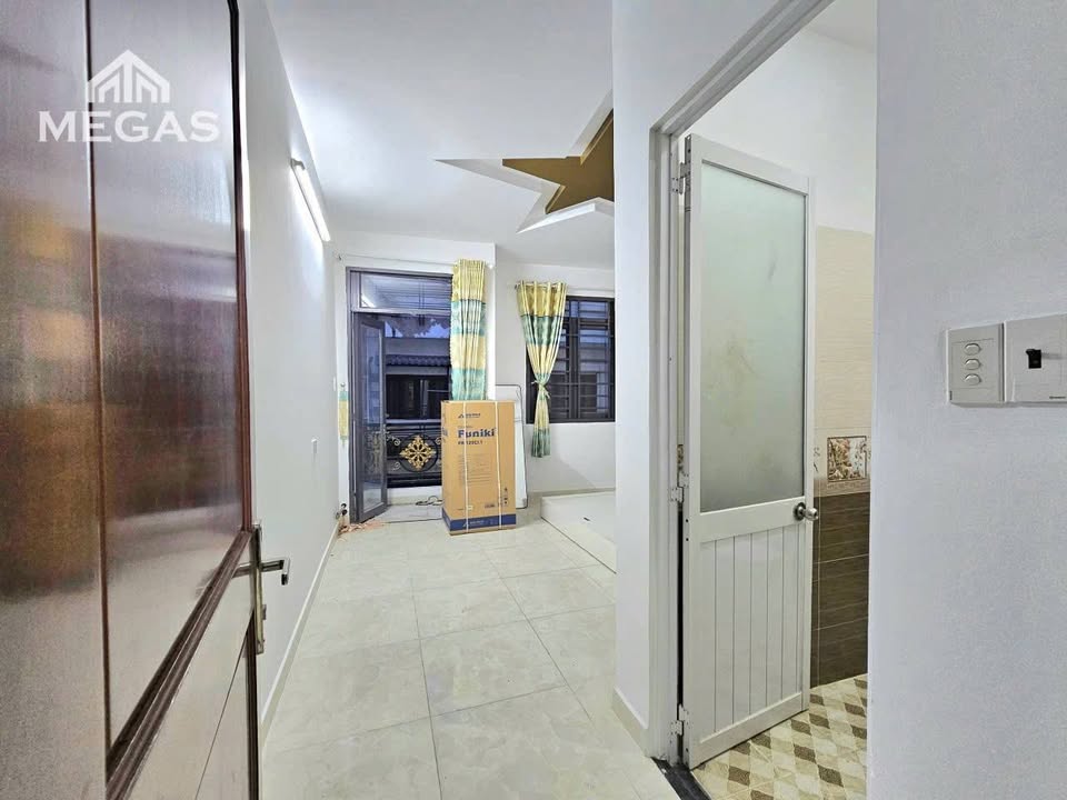 Căn hộ cho thuê tại Bình Tân 40m² giá 5.5 triệu - Nội thất đầy đủ, ban công thoáng đãng!