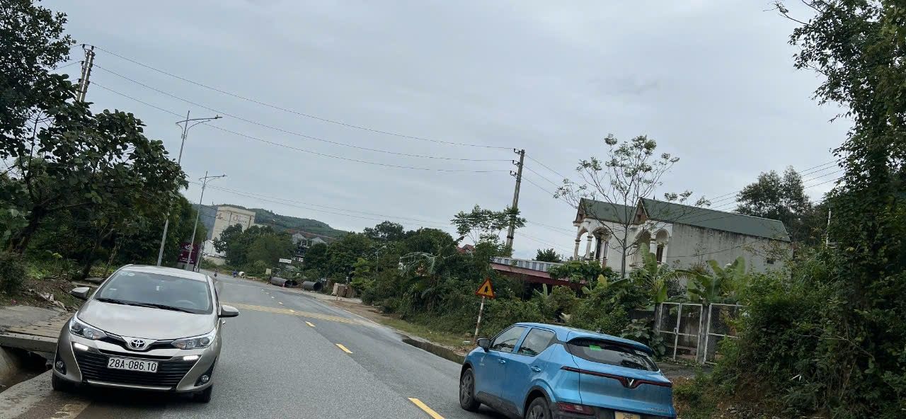 Đất mặt đường Quốc lộ 6, xã Mông Hóa, 210m² giá 3 tỷ - Đầu tư sinh lời ngay!