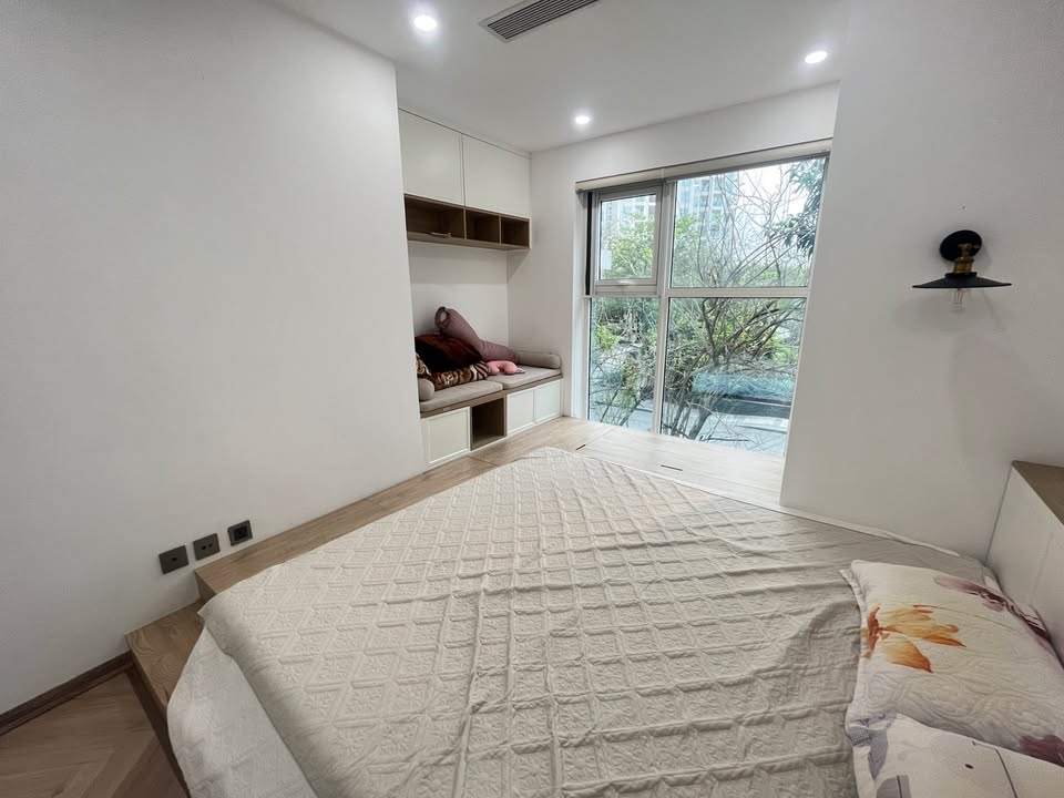 Căn hộ Ciputra L4 Bắc Từ Liêm 214m² - Thiết kế thoáng đãng, nội thất cơ bản!