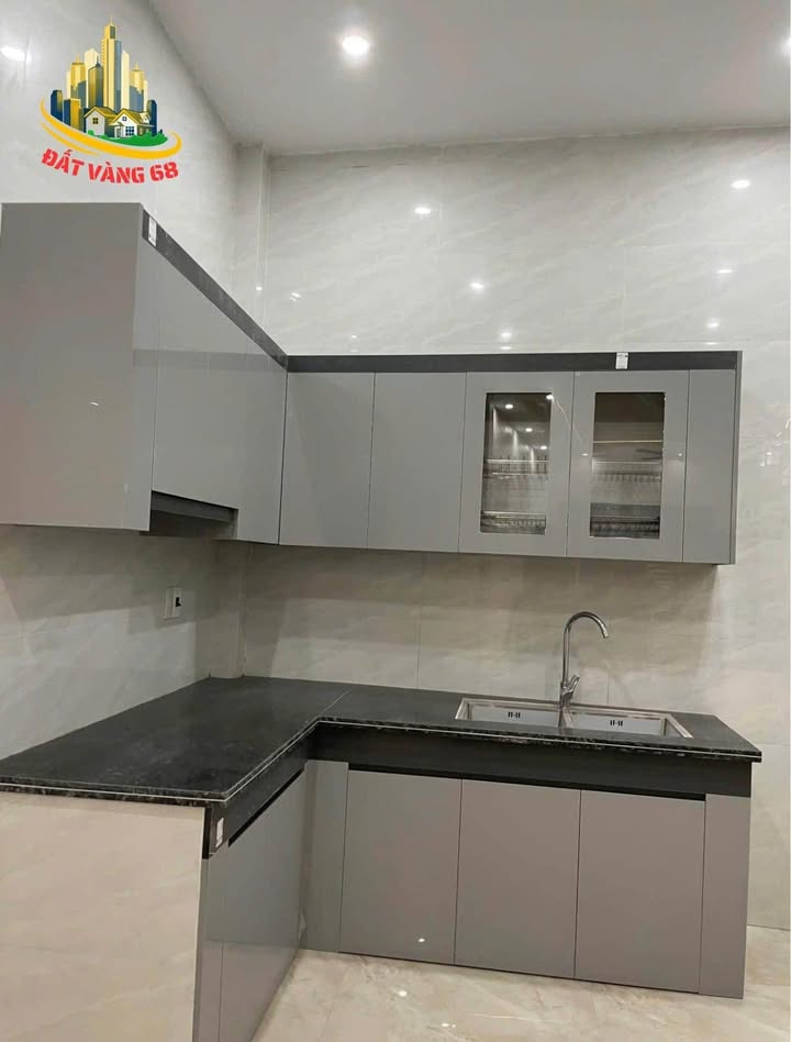 Nhà 3 tầng ngõ 594 Nguyễn Công Trứ, Ninh Sơn 55m² giá 2 tỷ - Sẵn sàng vào ở!