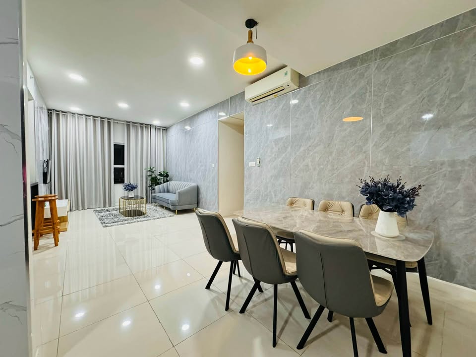Căn hộ Sunrise City North Quận 7 95m² giá 17.5 triệu - Sẵn sàng vào ở ngay!