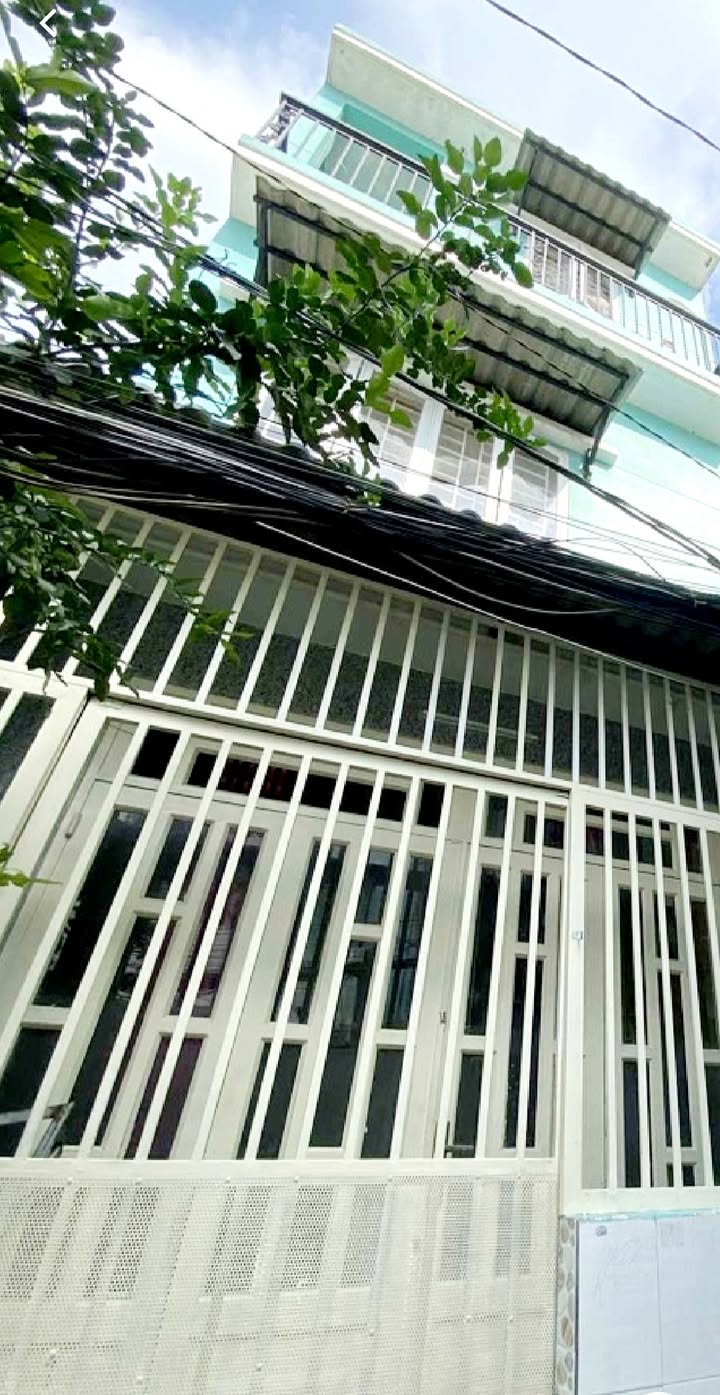 Nhà bán gấp đường Bùi Văn Ba, 4m² chỉ 2.95 tỷ - Đầu tư sinh lời ngay!