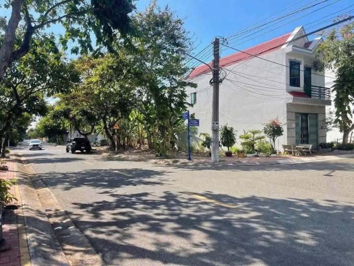 Đất nền góc 2 mặt tiền Gò Cát 103m² giá 3.18 tỷ - Đầu tư sinh lời ngay!