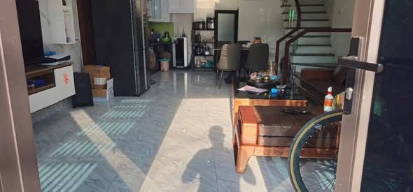 Nhà 3 tầng mặt đường Đường Kênh, Lộc Vượng, Nam Định - 52m² giá 4.25 tỷ - Đầu tư sinh lời!