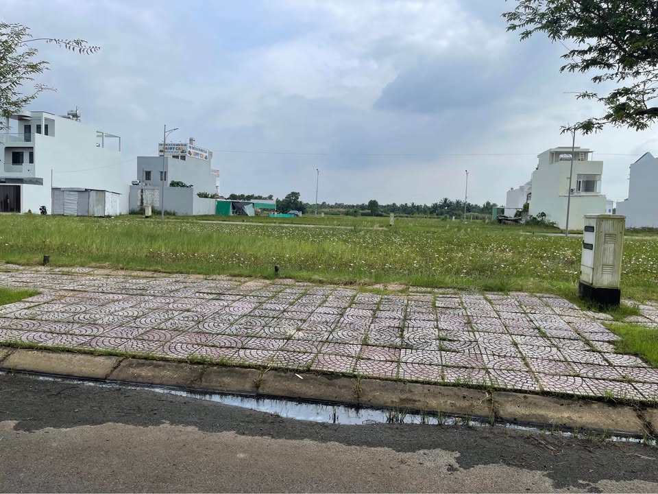 Đất nền 2 mặt tiền Khu đô thị Happy Home Cà Mau 135m² giá chỉ 1 tỷ - Đầu tư sinh lời ngay!